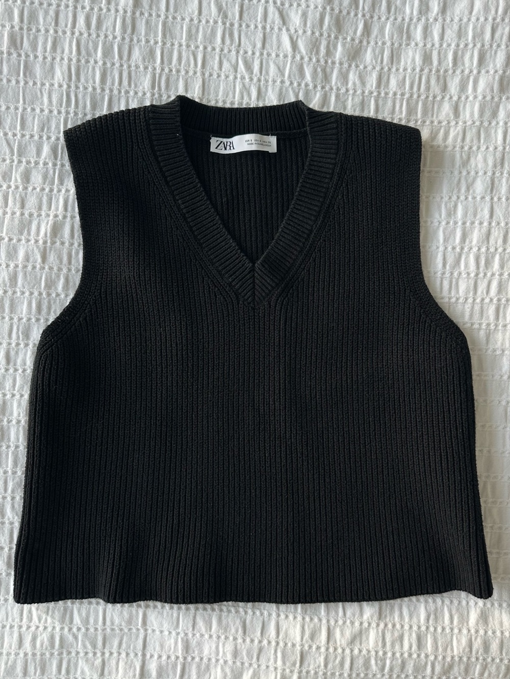 Zara Black Ribbed V-Neck Knit Vest